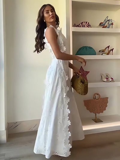 Éliora | Robe longue avec bretelles nouées et motif floral en dentelle