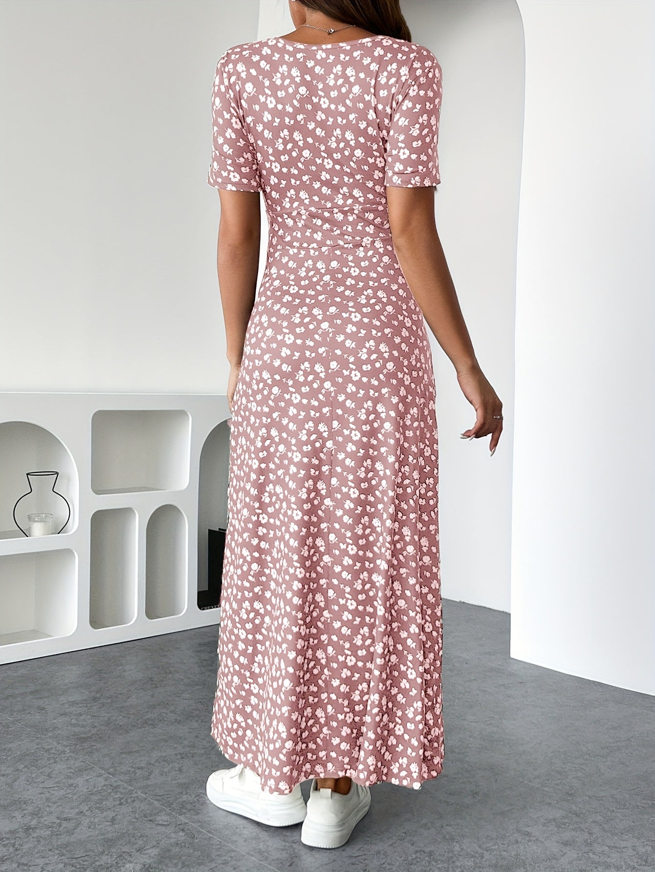 Ninon | Robe Longue Florale à Manches Courtes