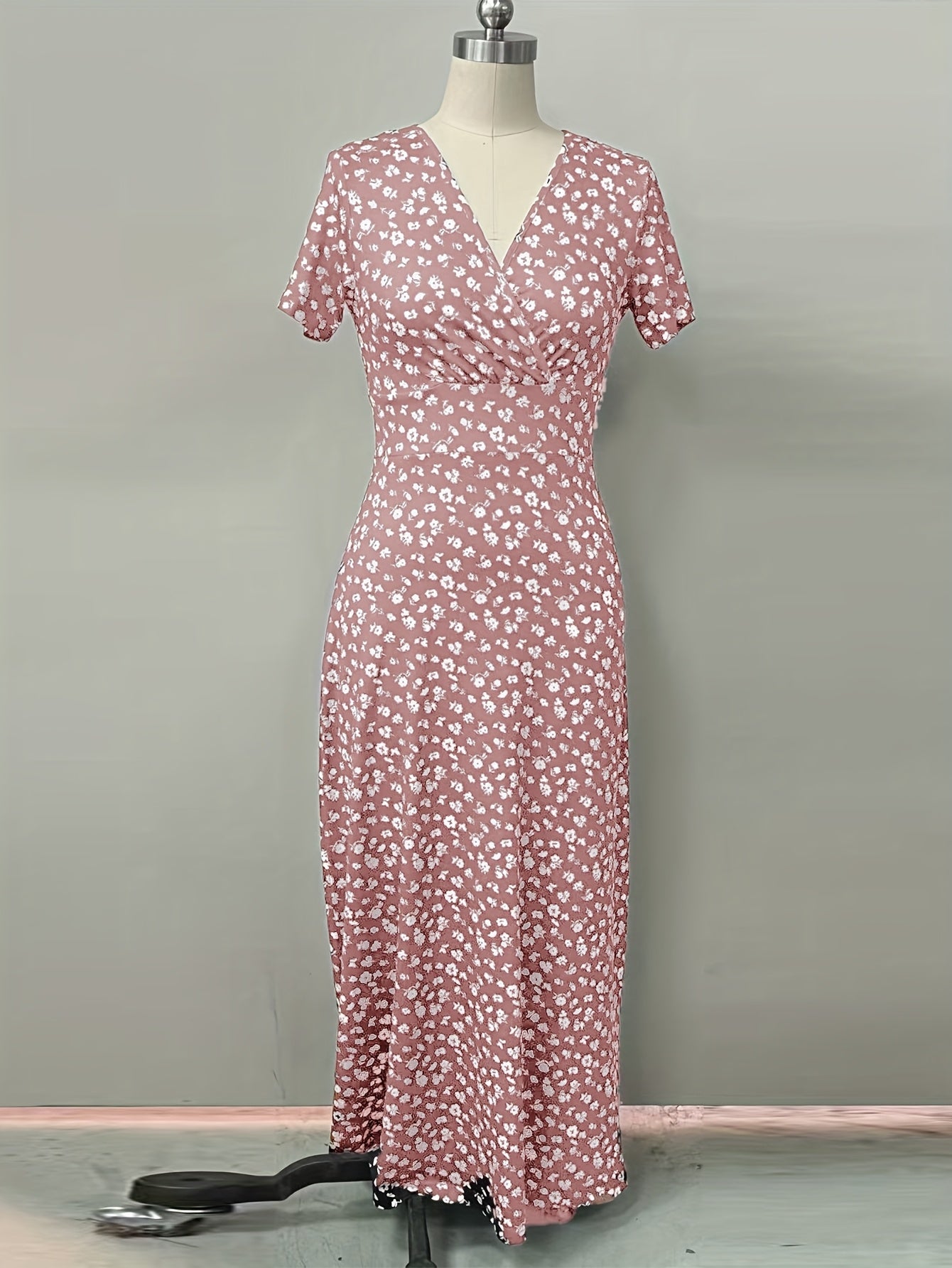 Ninon | Robe Longue Florale à Manches Courtes
