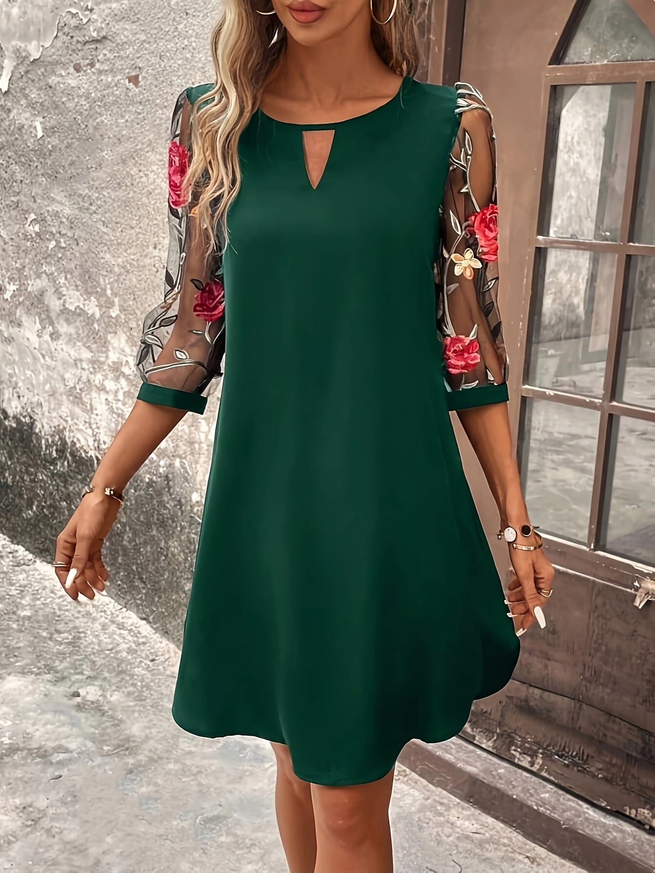 Marcelline | Robe Élégante à Manches Florales