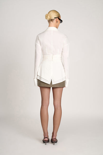 Elise | Chemise portefeuille qui allie force et féminité