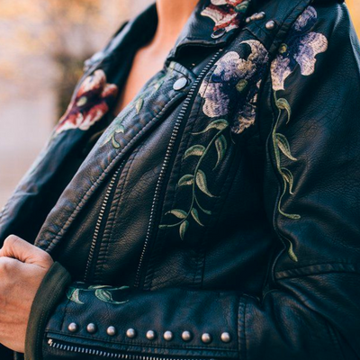 Livia | Veste avec broderie florale rétro