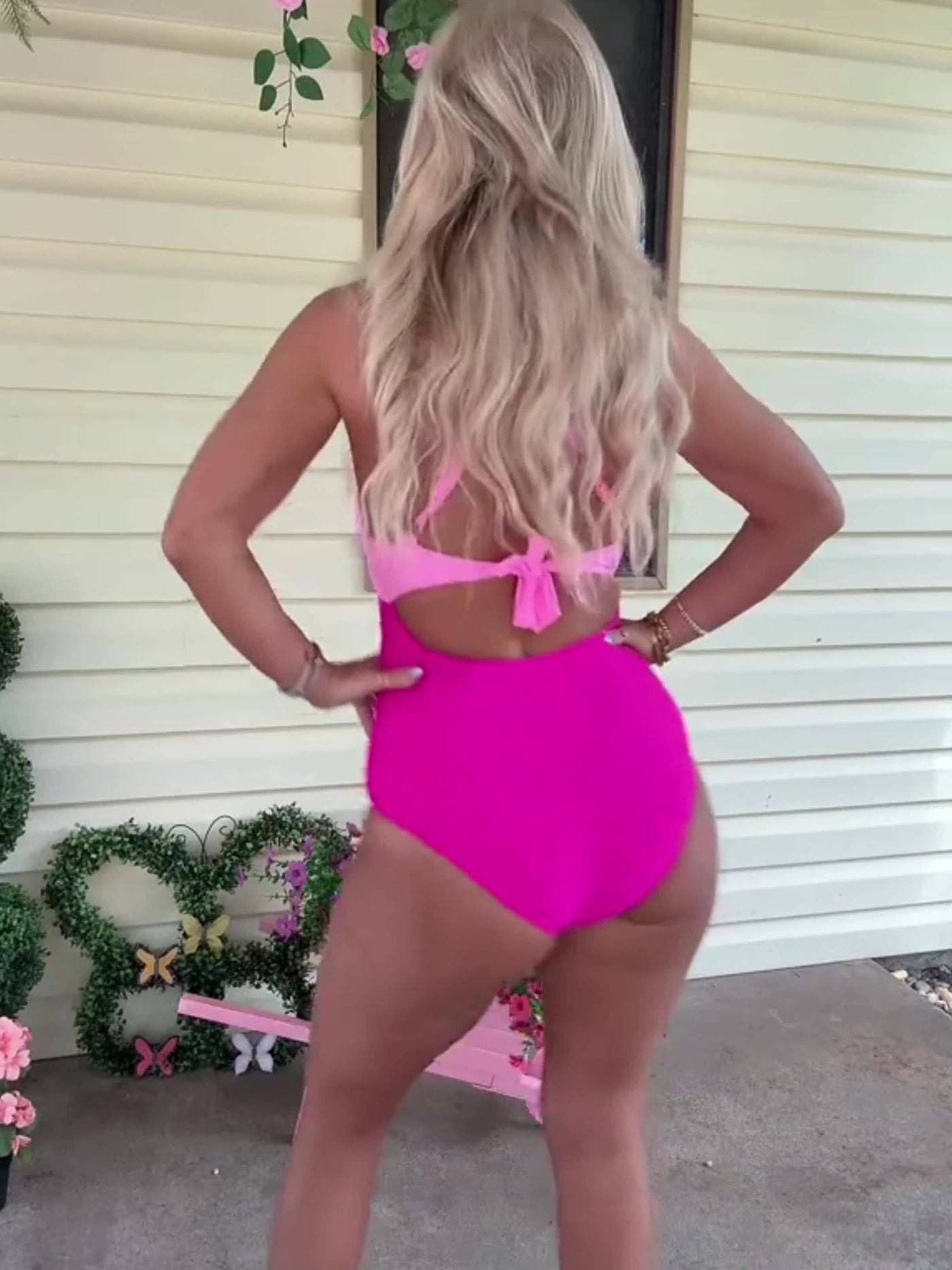 Josephine | Maillot de bain avec décolleté croisé et découpe