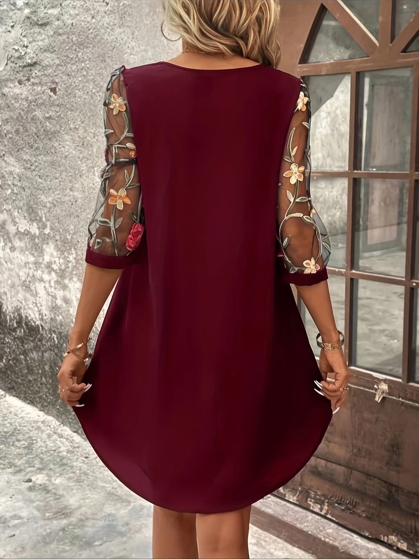 Clarisse | Robe Élégante à Manches Florales