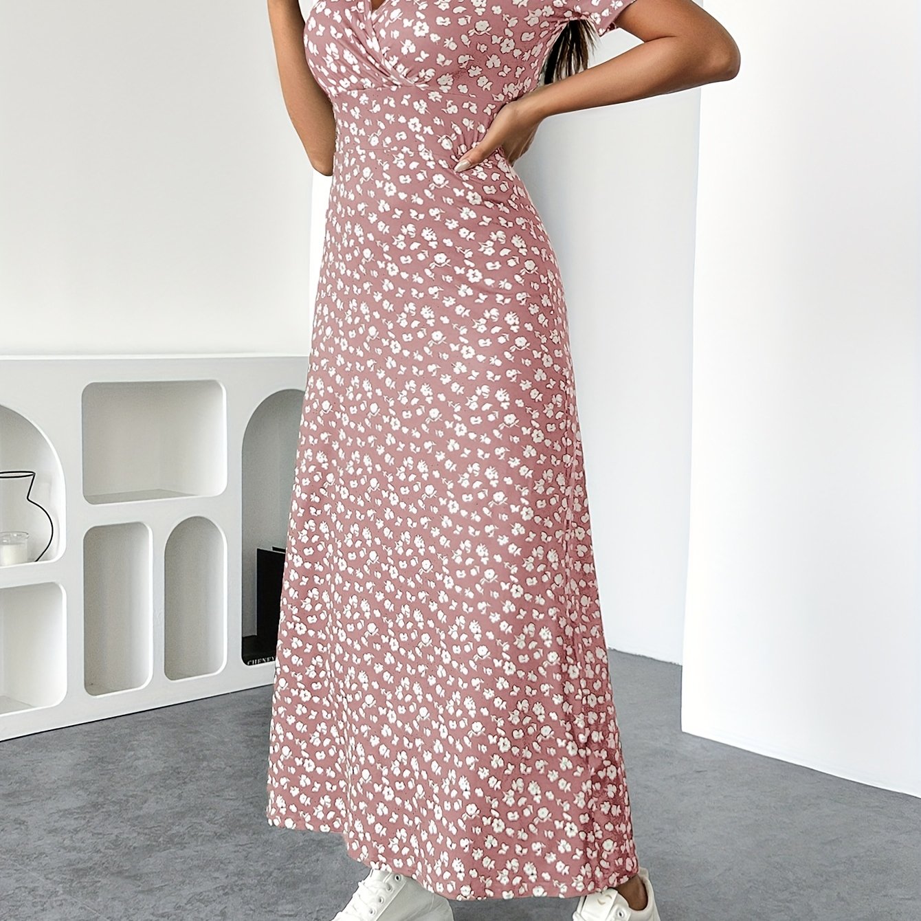 Ninon | Robe Longue Florale à Manches Courtes
