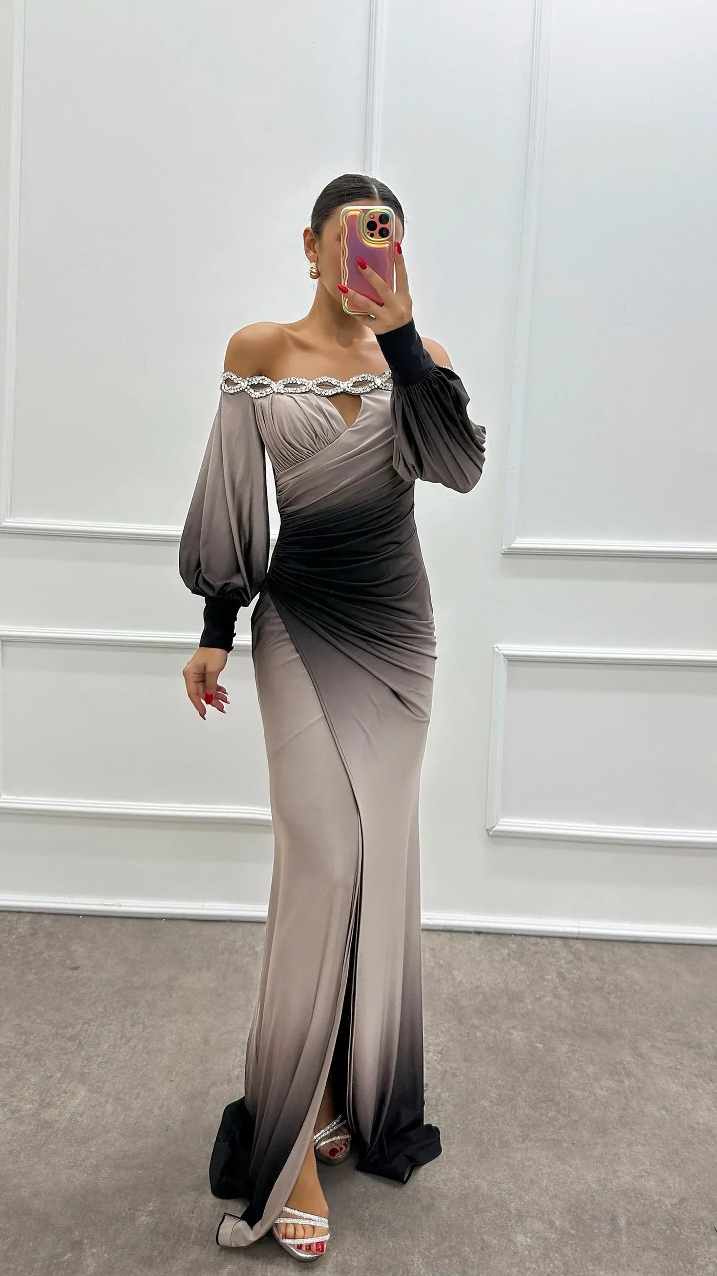 Delia | Robe Off-Shoulder