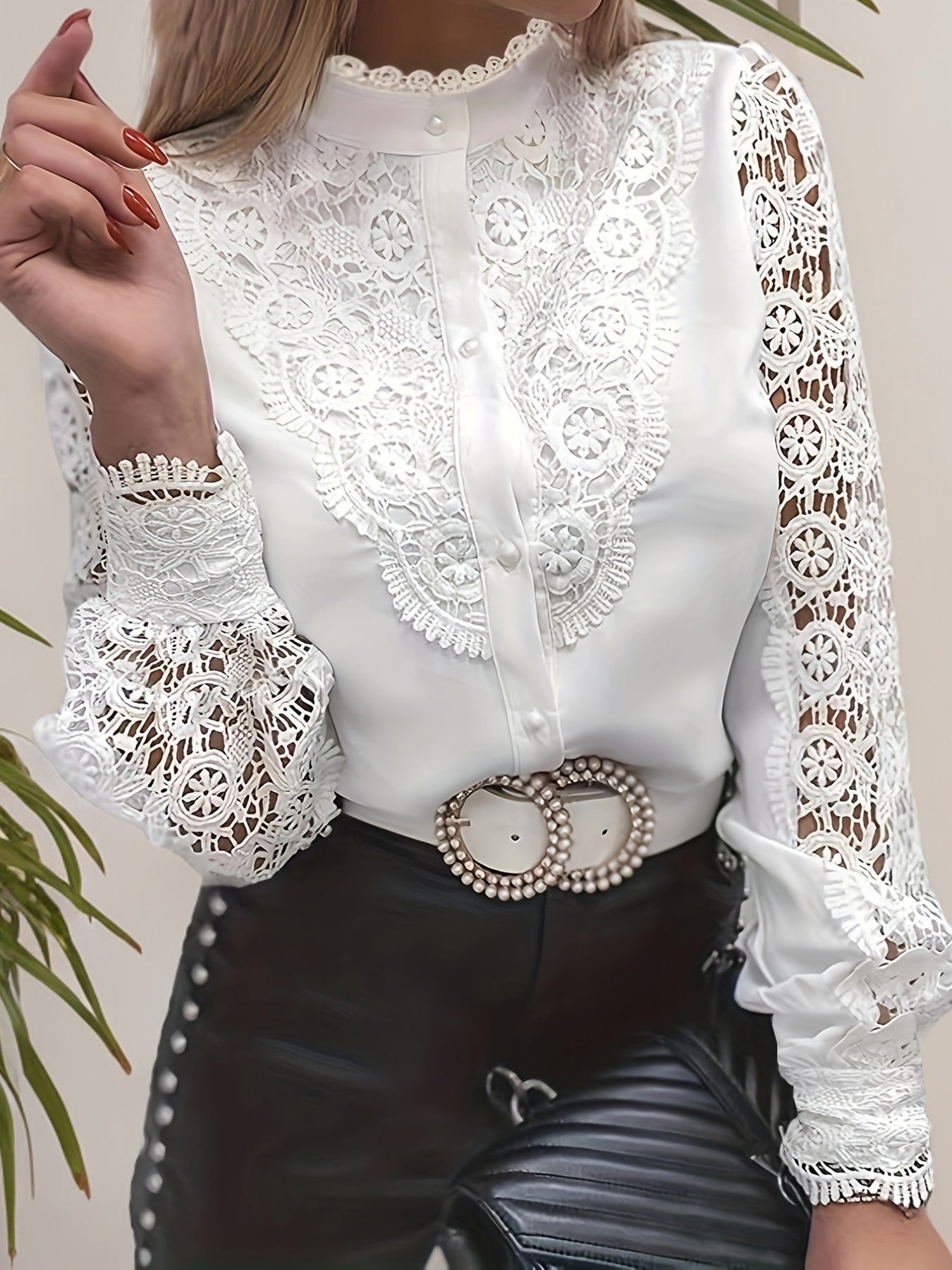 Thaïs | Chemise en Dentelle à Col Montant