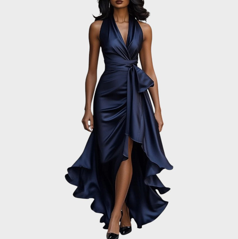 Lina | Robe en satin élégante de minuit avec col à la cheville et volants