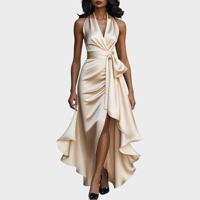 Lina | Robe en satin élégante de minuit avec col à la cheville et volants